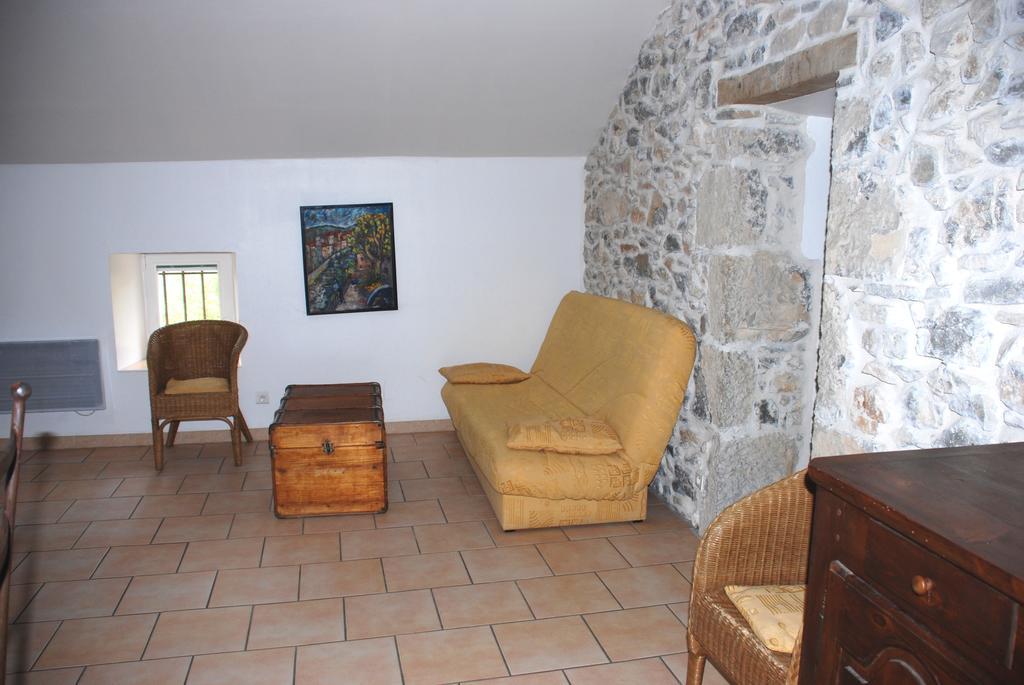 Bed and Breakfast Les Jardins Du Mas Evesque Rousson  Pokój zdjęcie