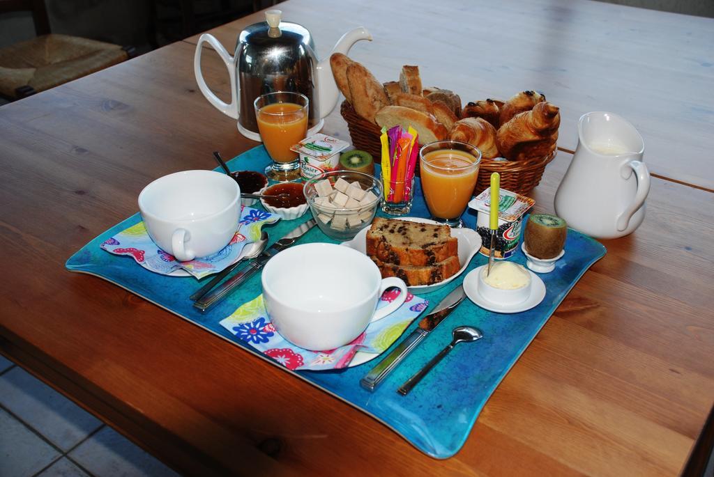 Bed and Breakfast Les Jardins Du Mas Evesque Rousson  Pokój zdjęcie