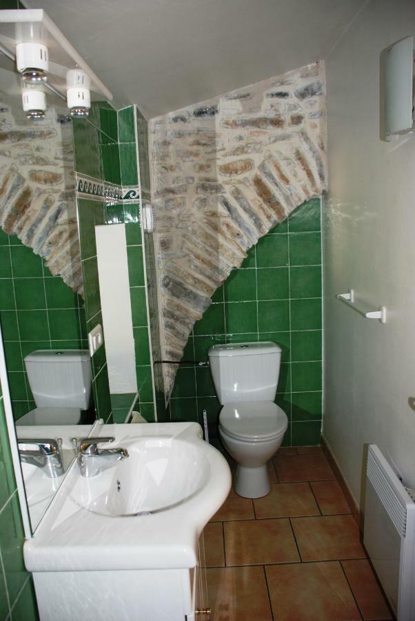 Bed and Breakfast Les Jardins Du Mas Evesque Rousson  Zewnętrze zdjęcie