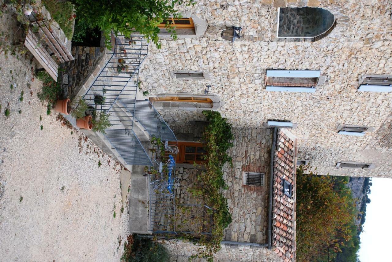 Bed and Breakfast Les Jardins Du Mas Evesque Rousson  Zewnętrze zdjęcie
